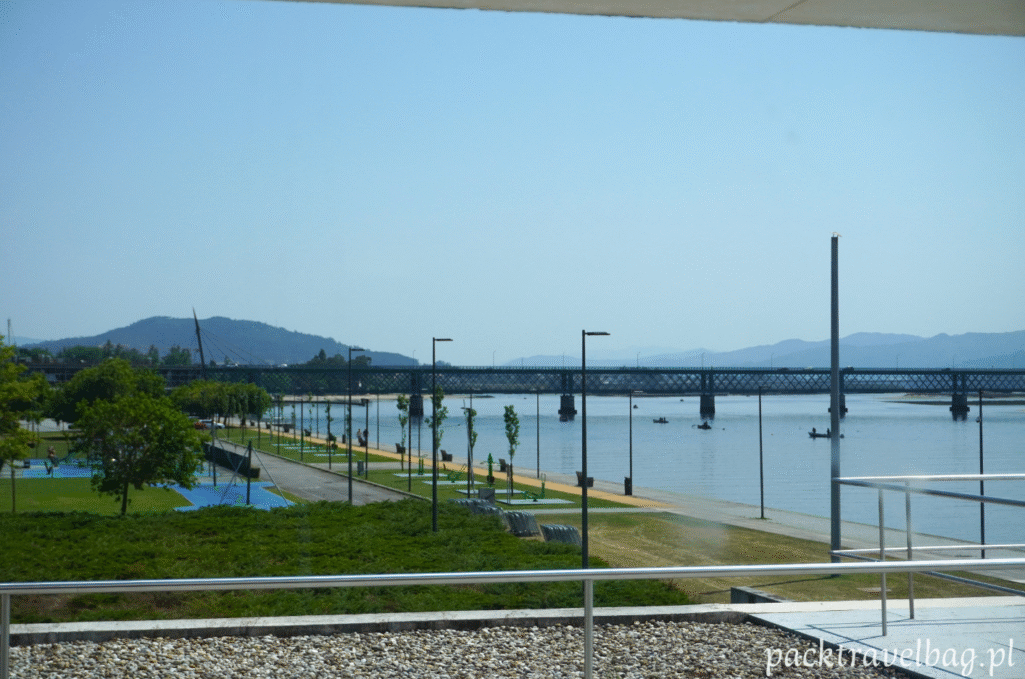 Viana do Castelo widok z bibiloteki miejskiej
