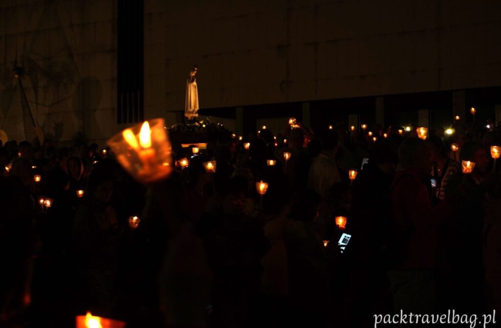 Fatima - procesja światła